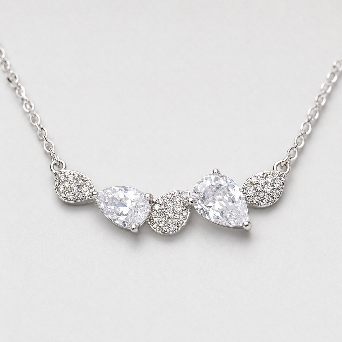 Five-Leaf Necklace
